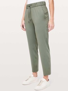 Lululemon On The Fly 7/8 Pants